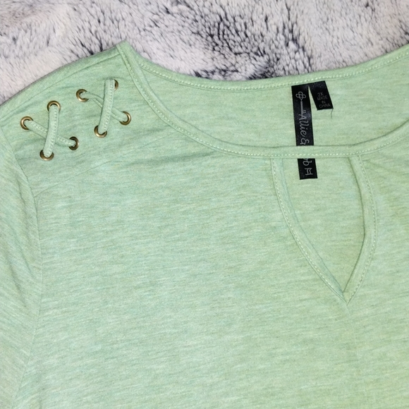 Women's Allie and Rob green tunic size 2X - Picture 2 of 3